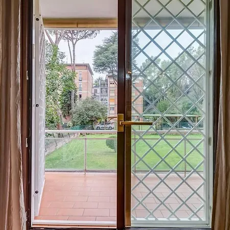 Apartment Exclusive In Eur