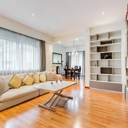 Exclusive In Eur * Roma