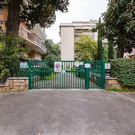 Apartment Exclusive In Eur