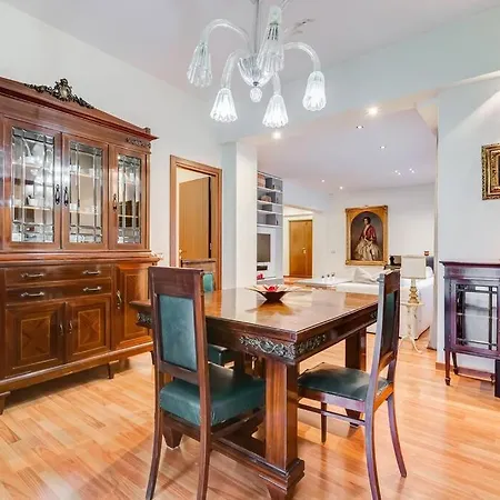 Exclusive In Eur Apartment