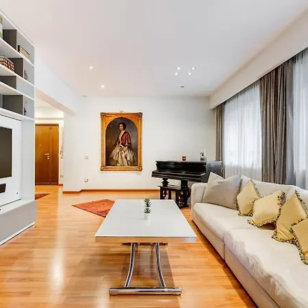 Exclusive In Eur * Rome